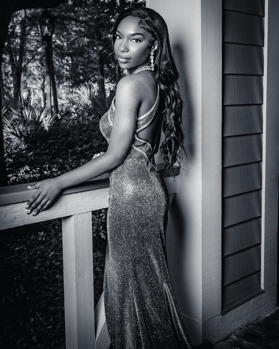 Prom — photograph 9 of 38