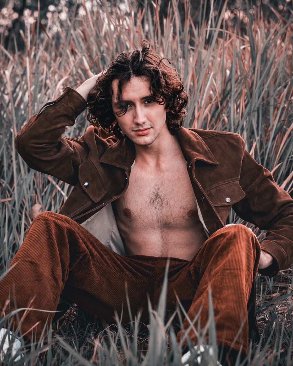 Luis — photograph 4 of 16