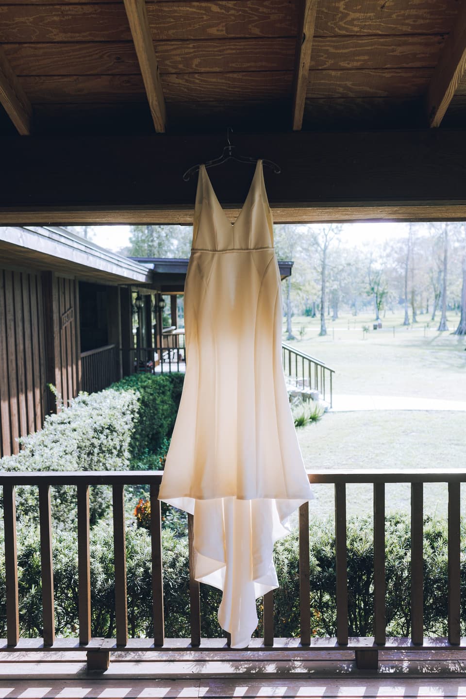 Alex + Kayel — photograph 19 of 22