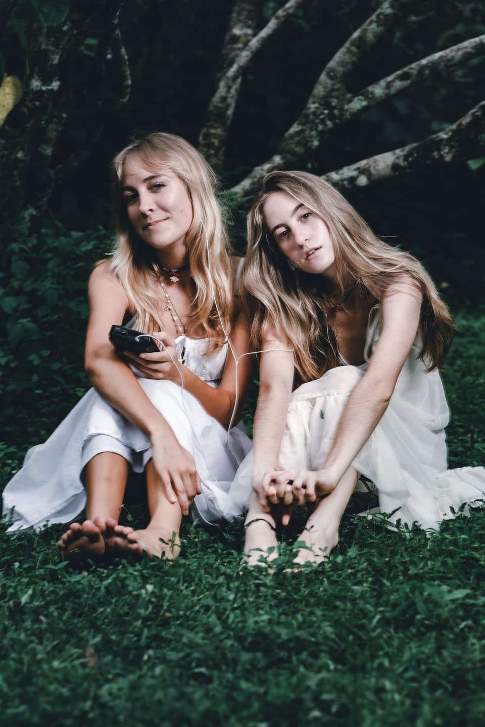 Care + Ella — photograph 5 of 10