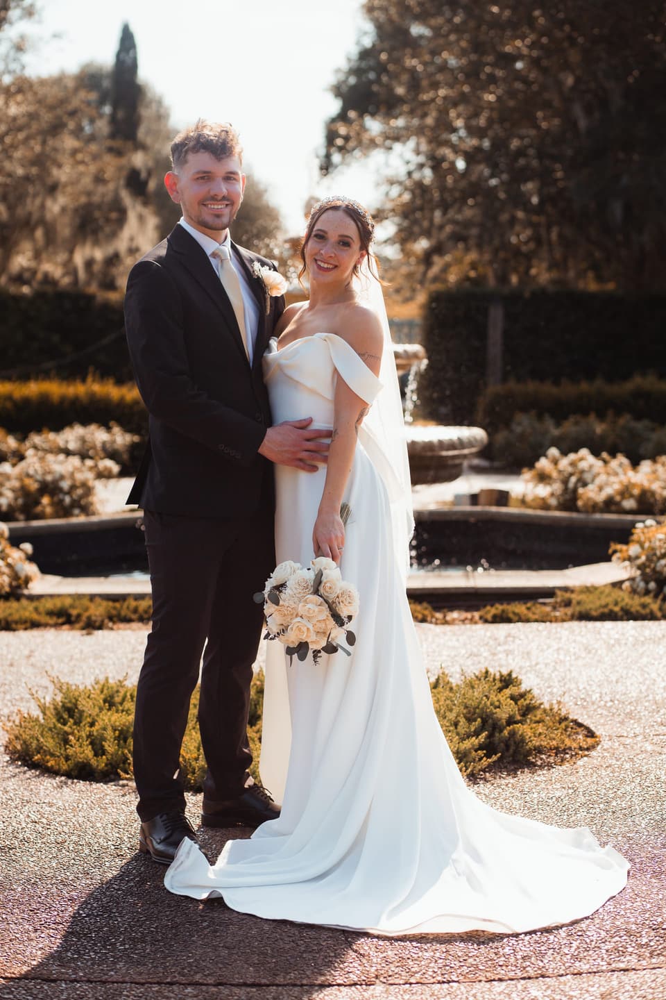 Leah + Colton — photograph 5 of 33