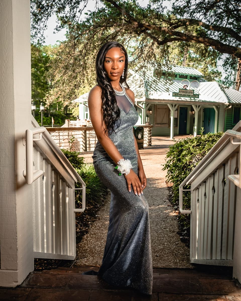 Prom — photograph 6 of 38