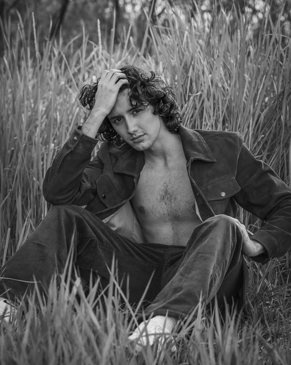 Luis — photograph 5 of 16