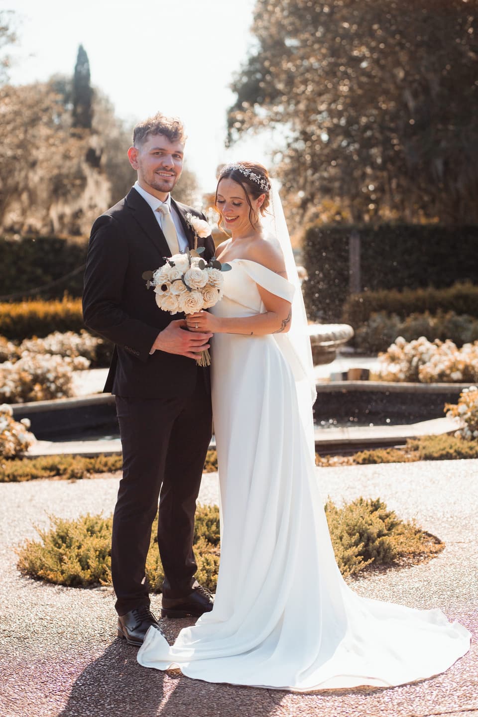 Leah + Colton — photograph 7 of 33