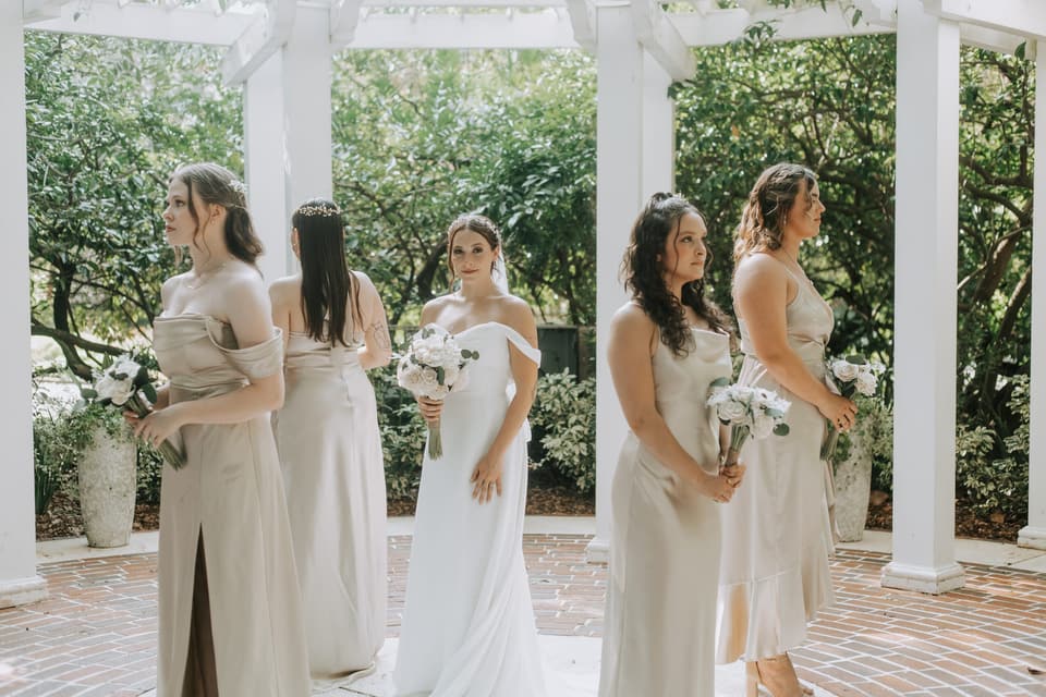 Leah + Colton — photograph 20 of 33