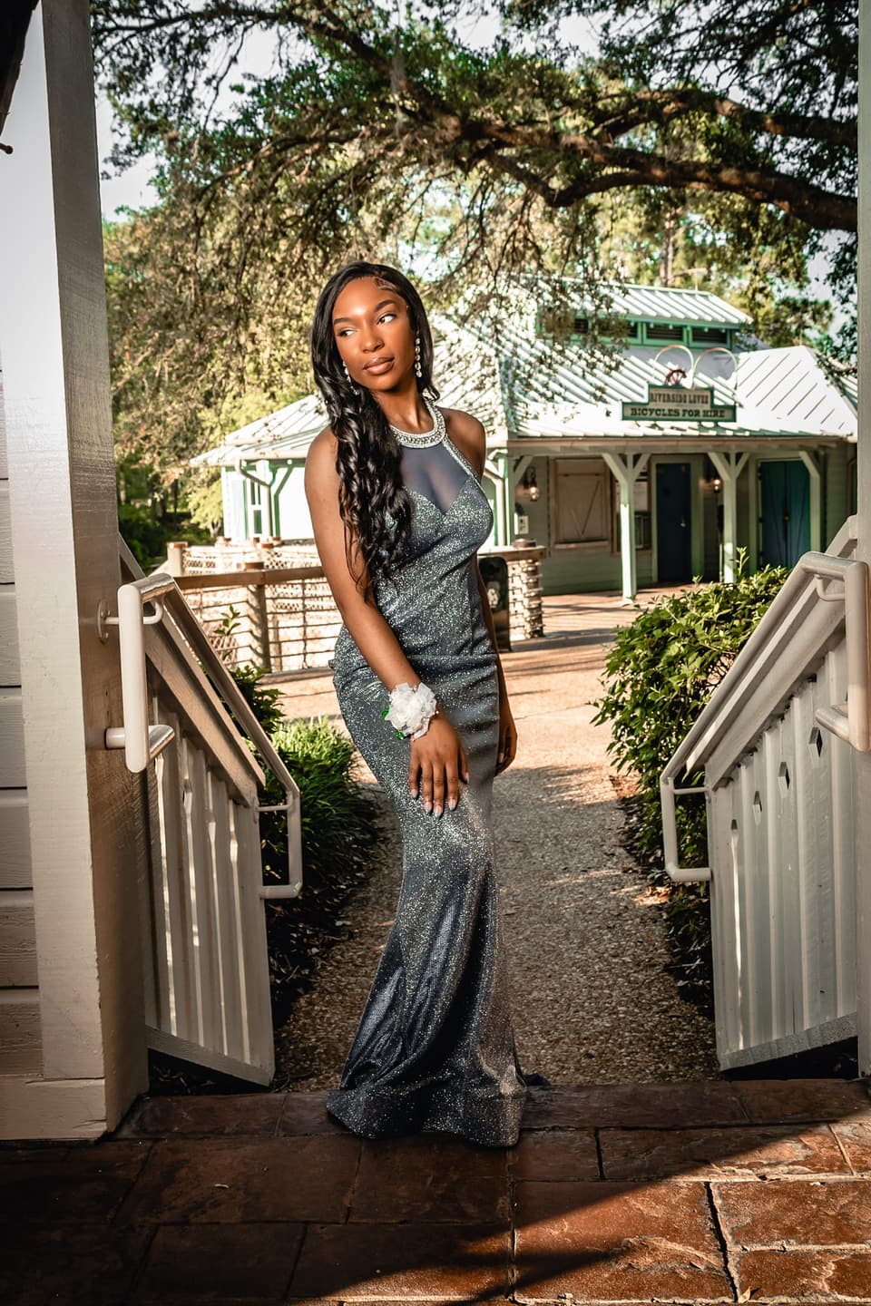 Prom — photograph 7 of 38