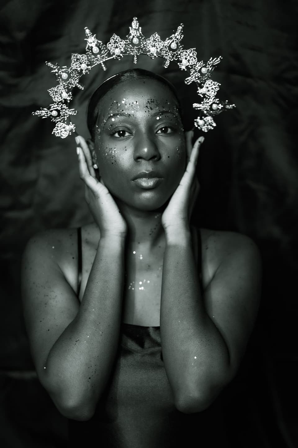 Sara — photograph 9 of 9
