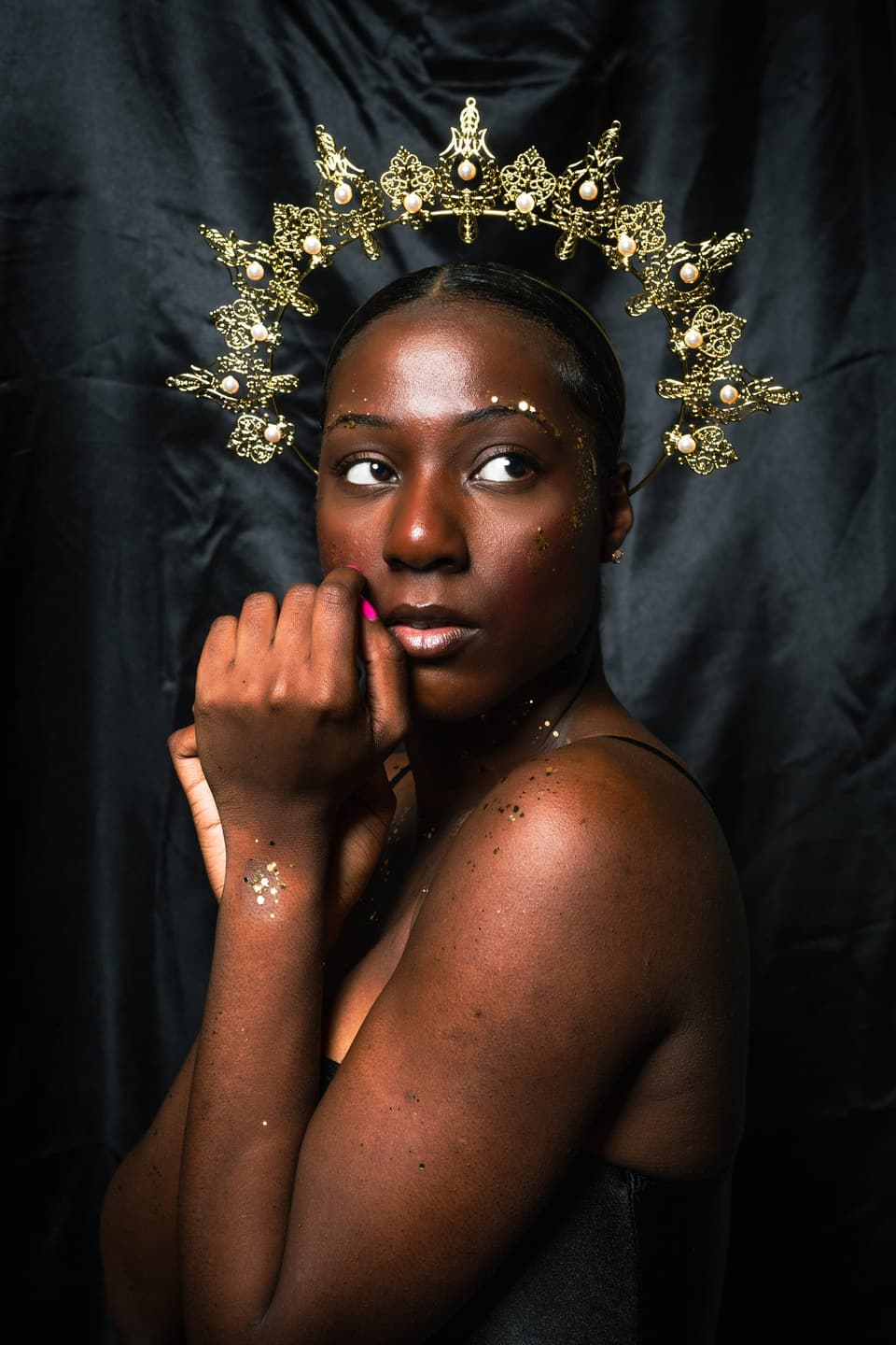 Sara — photograph 2 of 9