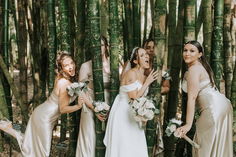 Leah + Colton — photograph 24 of 33